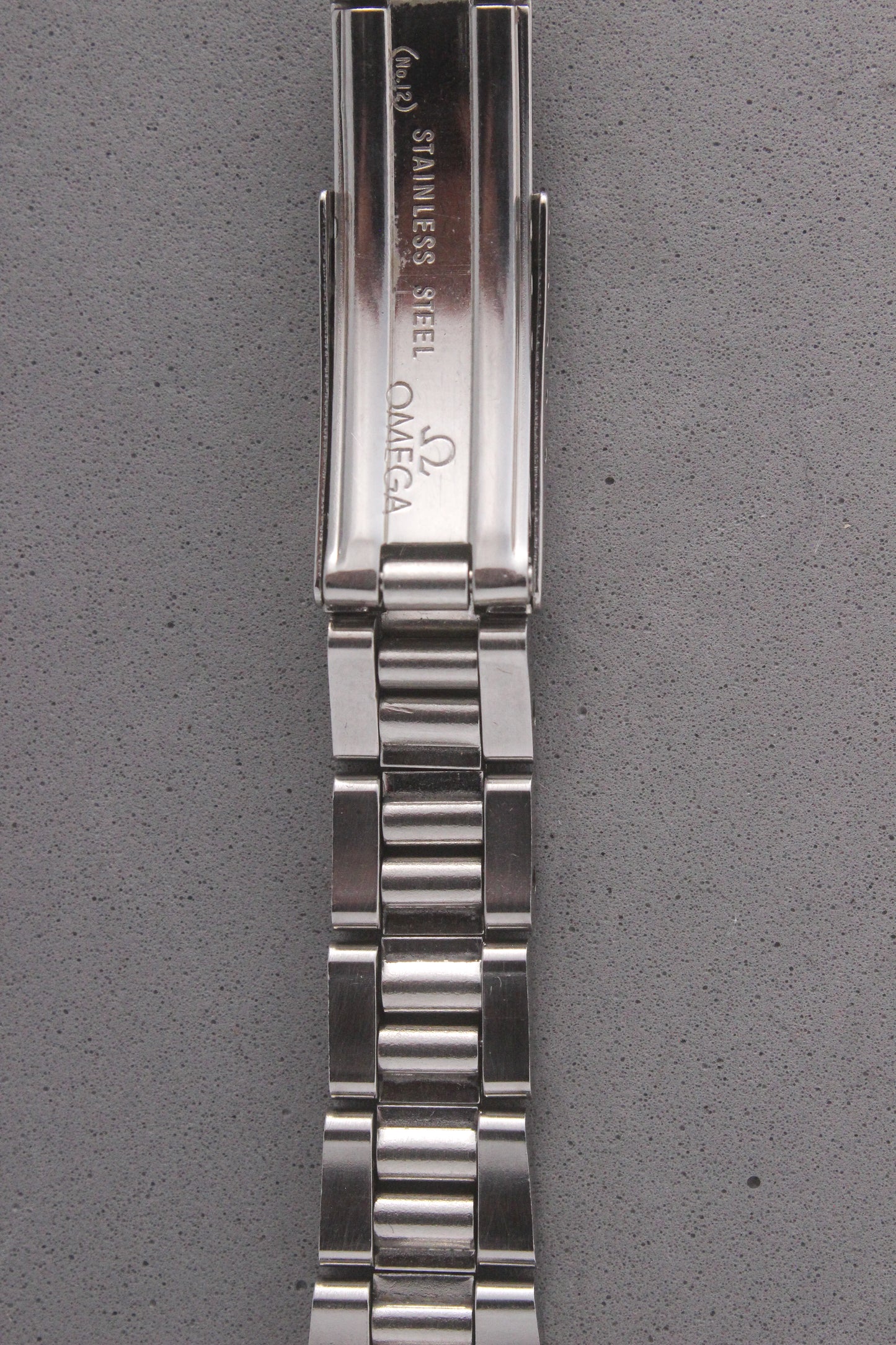 OMEGA - Genève Dynamic - 1970s